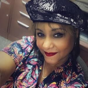 Meet your Posher, Sonia v